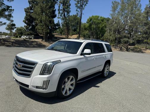 White 2018 Cadillac Escalade Premium Luxury