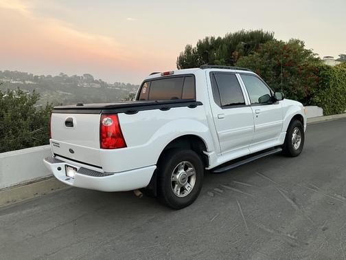 2004 Ford Explorer Sport Trac XLT