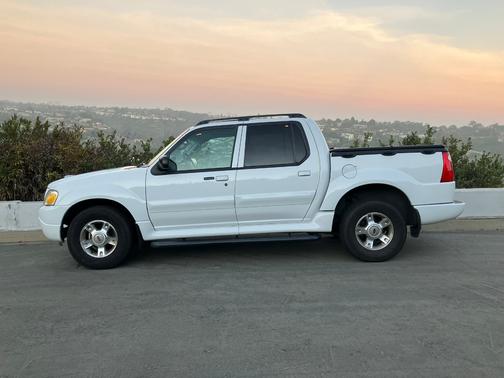 2004 Ford Explorer Sport Trac XLT