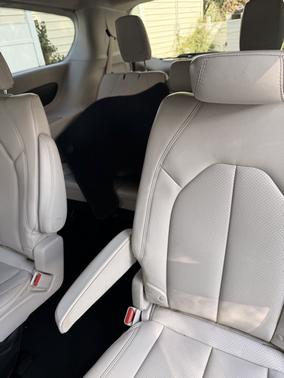 White 2021 Chrysler Voyager LXI
