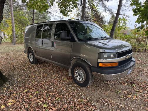 2011 Chevrolet Express 1500 Work Van