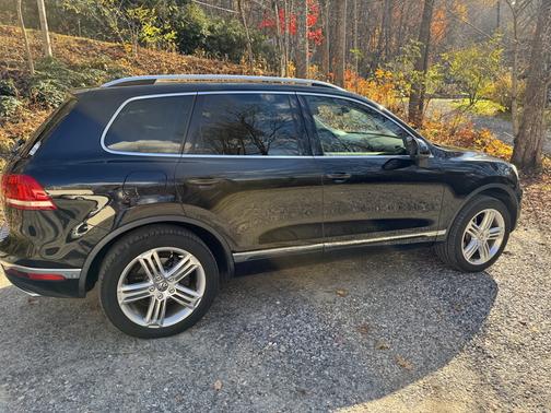 2016 Volkswagen Touareg TDI Executive