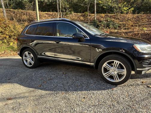 2016 Volkswagen Touareg TDI Executive