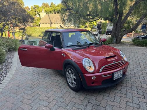 2006 MINI Cooper S Base