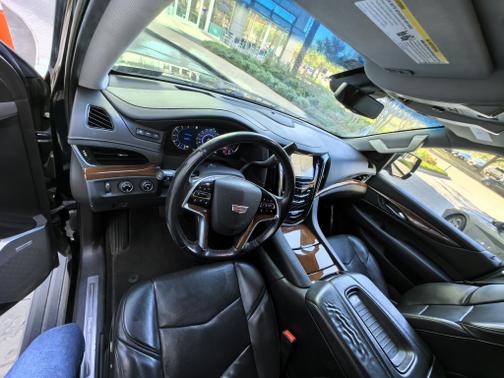 2018 Cadillac Escalade ESV Premium Luxury
