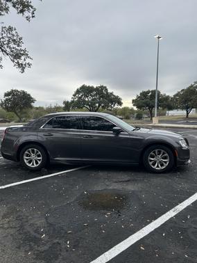 2016 Chrysler 300 Limited