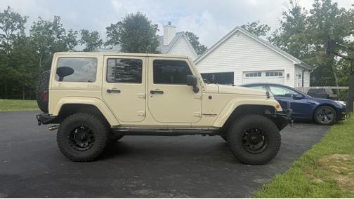 2011 Jeep Wrangler Unlimited Sahara