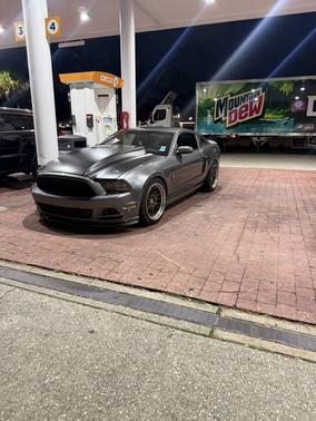 Gray 2014 Ford Mustang GT