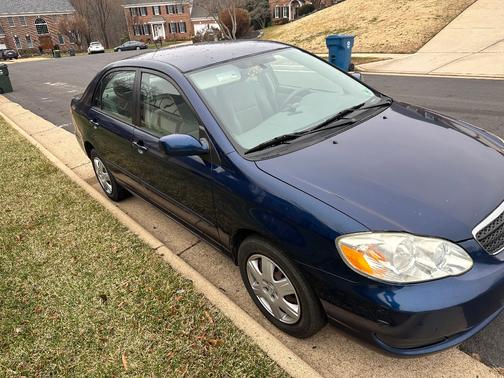 2005 Toyota Corolla LE