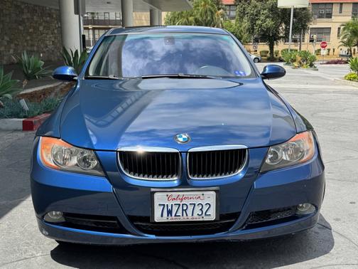 2006 BMW 325 i