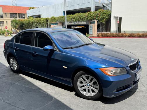 2006 BMW 325 i
