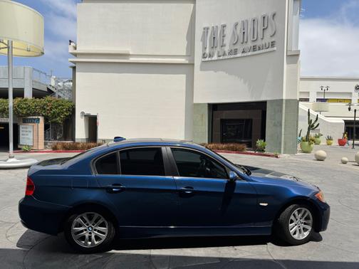 2006 BMW 325 i