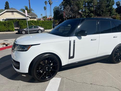 2023 Land Rover Range Rover P400 SE SWB