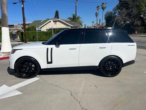 2023 Land Rover Range Rover P400 SE SWB