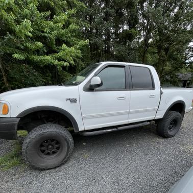 2002 Ford F-150 XLT SuperCrew