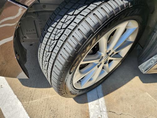 2011 Lexus CT 200h Base