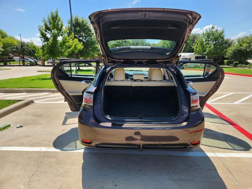 2011 Lexus CT 200h Base