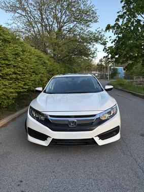 White 2018 Honda Civic EX