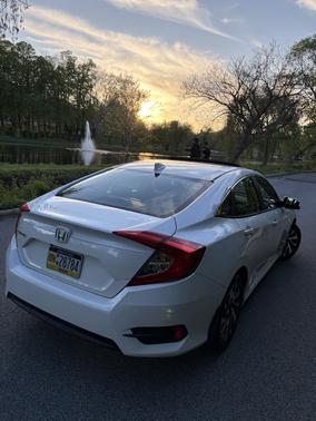 White 2018 Honda Civic EX