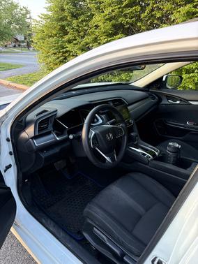 White 2018 Honda Civic EX