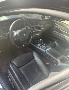 Gray 2015 BMW 750 i