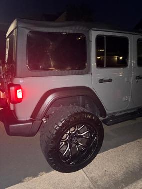 Gray 2019 Jeep Wrangler Unlimited Sport