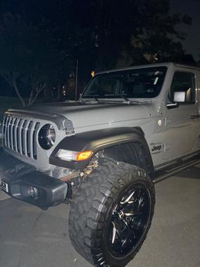 Gray 2019 Jeep Wrangler Unlimited Sport