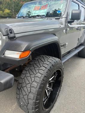 Gray 2019 Jeep Wrangler Unlimited Sport