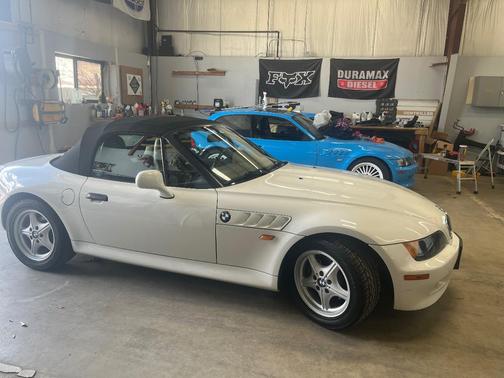 White 1996 BMW Z3 Roadster