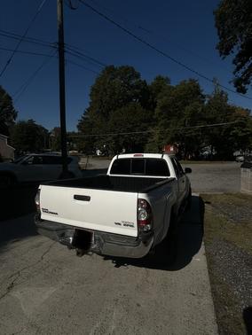 White 2011 Toyota Tacoma Access Cab