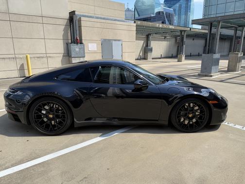 Black 2022 Porsche 911 911 Carrera GTS