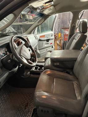 2006 Dodge Ram 3500 Laramie Quad Cab DRW