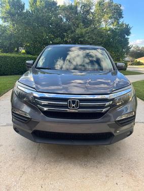 Gray 2016 Honda Pilot EX-L