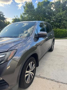 Gray 2016 Honda Pilot EX-L