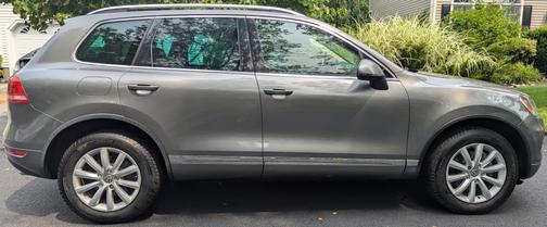 2012 Volkswagen Touareg TDI Sport