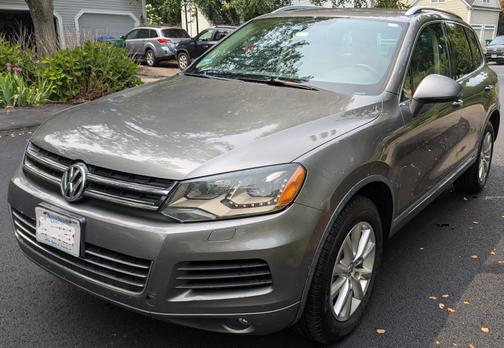2012 Volkswagen Touareg TDI Sport
