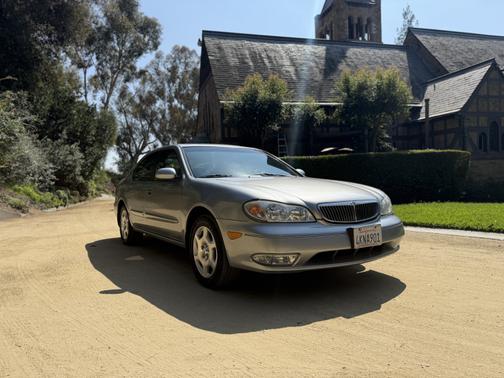 2000 INFINITI I30 Touring