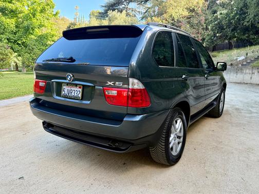 Green 2004 BMW X5 3.0i