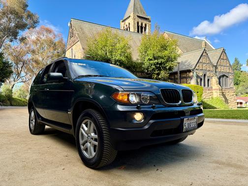 Green 2004 BMW X5 3.0i