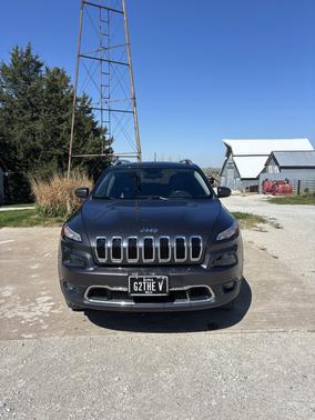 Gray 2016 Jeep Cherokee Limited