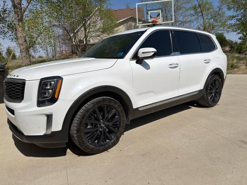 White 2021 Kia Telluride SX