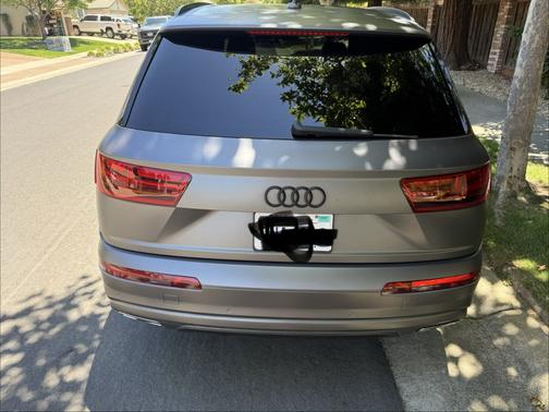 Gray 2019 Audi Q7 45 Premium Plus