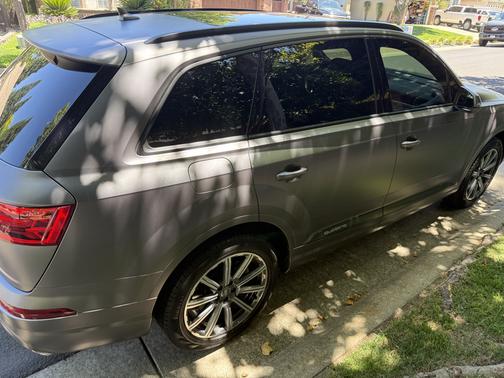 Gray 2019 Audi Q7 45 Premium Plus