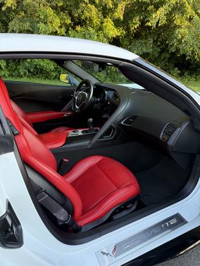 White 2015 Chevrolet Corvette Stingray