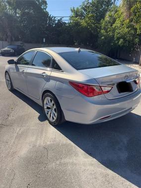 2013 Hyundai SONATA Limited
