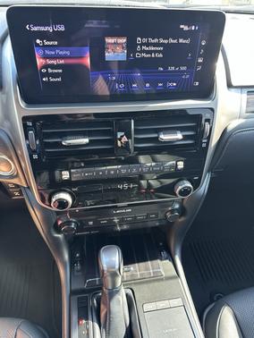 White 2022 Lexus GX 460 Premium