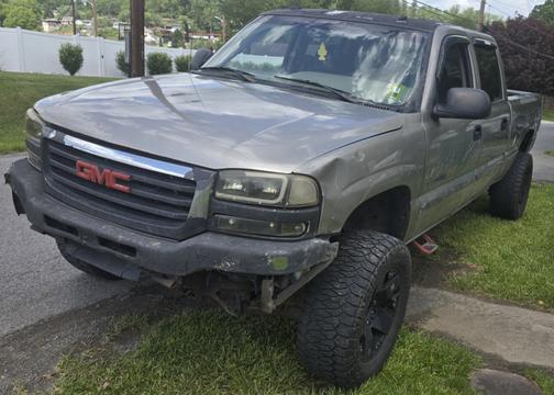 2003 GMC Sierra 1500 SLT HD Crew Cab