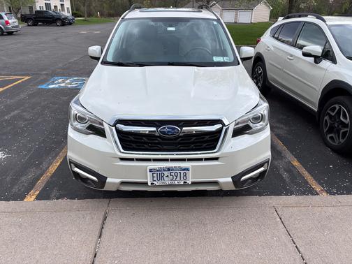 White 2018 Subaru Forester 2.5i Limited