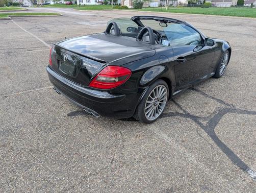 2005 Mercedes-Benz SLK-Class SLK55 AMG Roadster