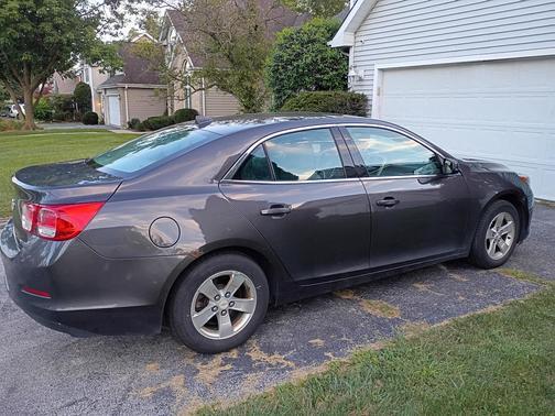 Gray 2013 Chevrolet Malibu 1LS